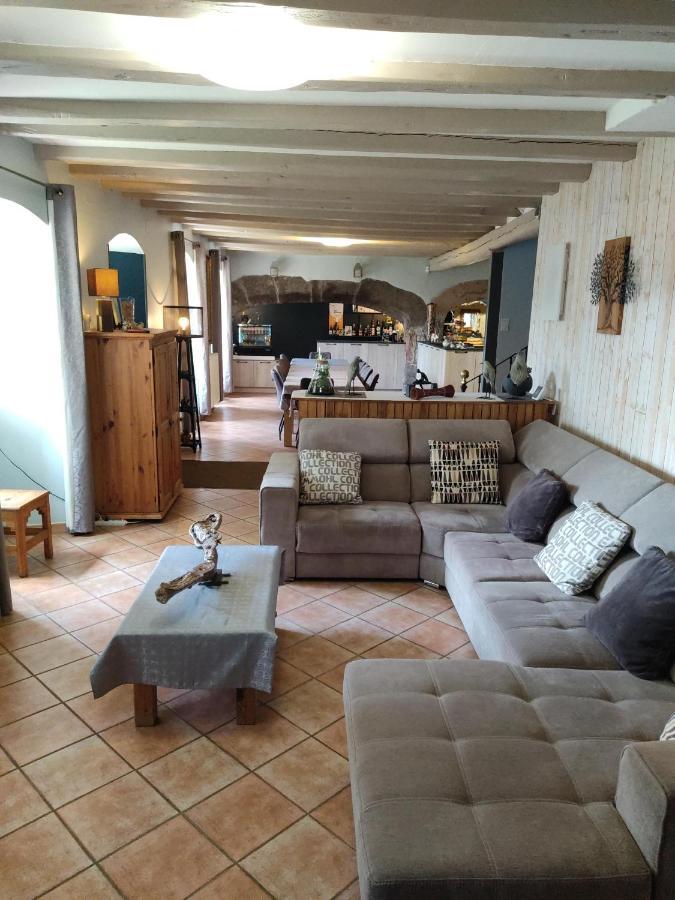 La Pierre Trouee Chambre D'Hotes Châteauneuf-de-Randon エクステリア 写真
