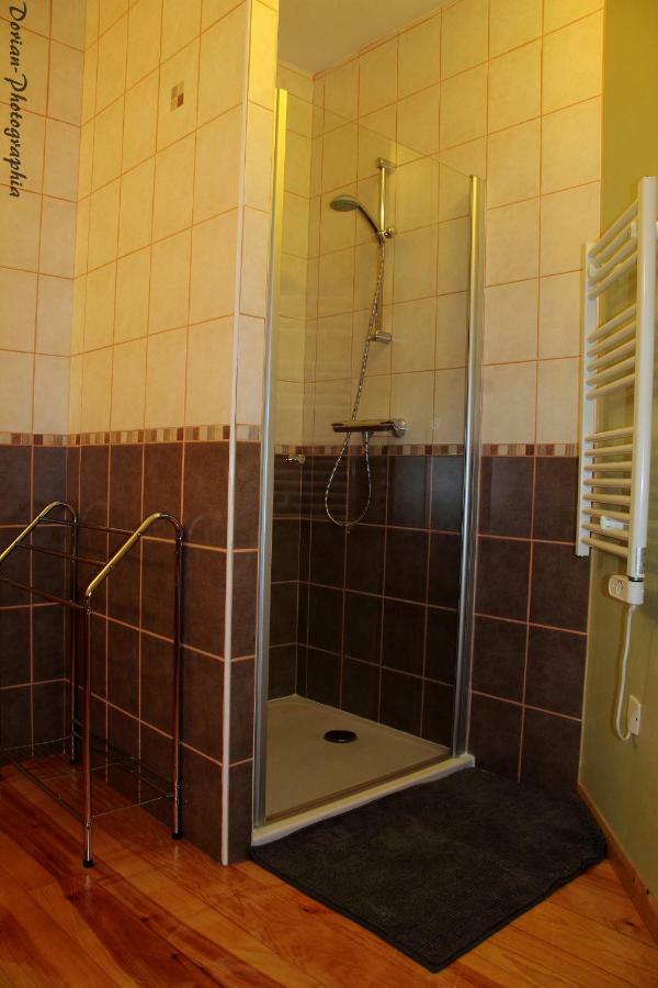 La Pierre Trouee Chambre D'Hotes Châteauneuf-de-Randon エクステリア 写真